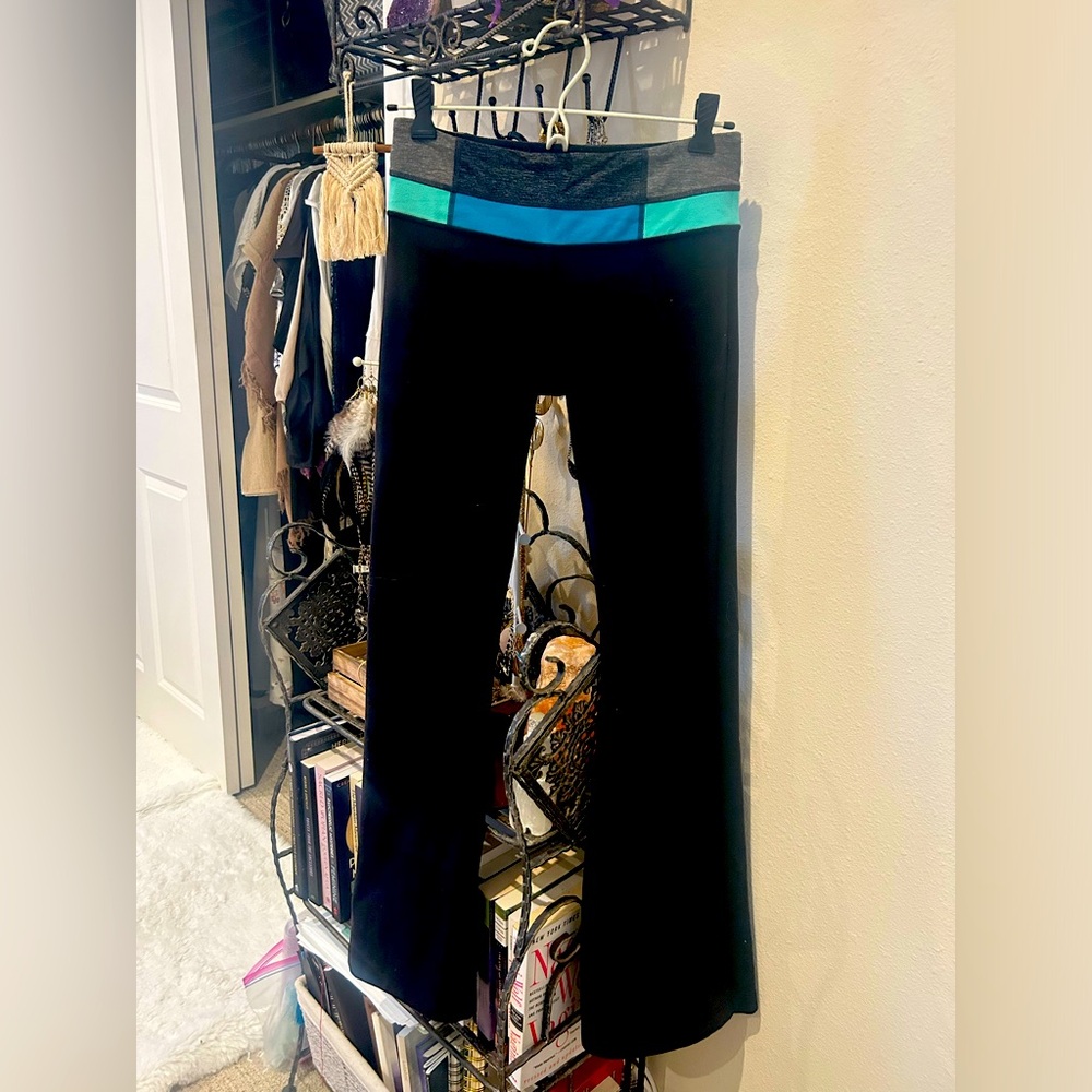 Reversible Rare Color Block Black Low Waist Lululemon Petite Length Flare Pants